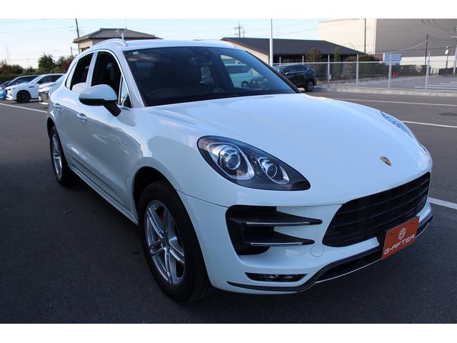 マカン マカン　ターボ　禁煙車　スポーツクロノＰＫＧ　ＢＯＳＥサウンド　純正ナビ　フルセグＴＶ　バックカメラ　電動リアゲート　レッドキャリパー　エアサスペンション　ＥＴＣ　パワーシート　サイドカメラ　純正１９ＡＷ　キーレス（21枚目）