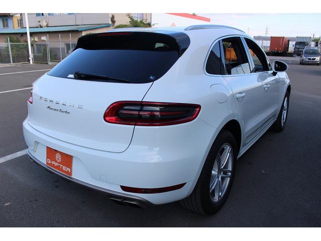 マカン マカン　ターボ　禁煙車　スポーツクロノＰＫＧ　ＢＯＳＥサウンド　純正ナビ　フルセグＴＶ　バックカメラ　電動リアゲート　レッドキャリパー　エアサスペンション　ＥＴＣ　パワーシート　サイドカメラ　純正１９ＡＷ　キーレス（22枚目）