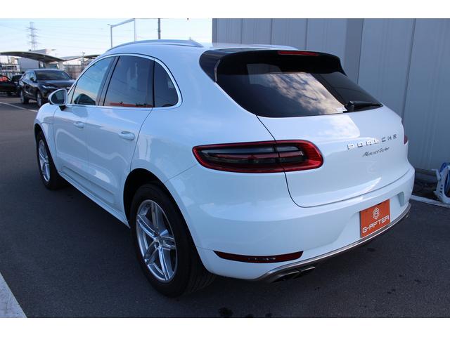 マカン マカン　ターボ　禁煙車　スポーツクロノＰＫＧ　ＢＯＳＥサウンド　純正ナビ　フルセグＴＶ　バックカメラ　電動リアゲート　レッドキャリパー　エアサスペンション　ＥＴＣ　パワーシート　サイドカメラ　純正１９ＡＷ　キーレス（23枚目）