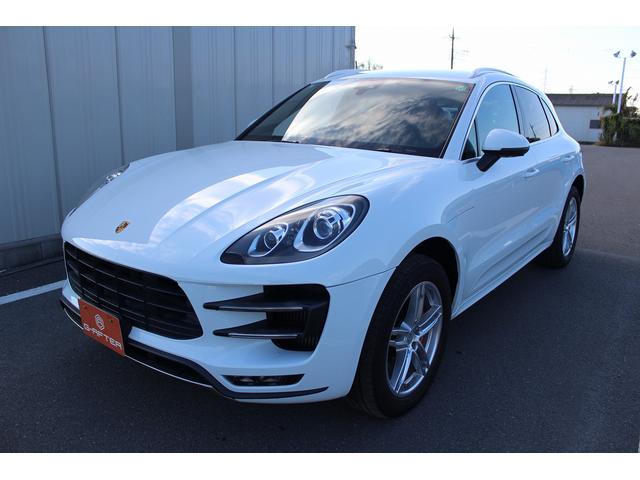 マカン マカン　ターボ　禁煙車　スポーツクロノＰＫＧ　ＢＯＳＥサウンド　純正ナビ　フルセグＴＶ　バックカメラ　電動リアゲート　レッドキャリパー　エアサスペンション　ＥＴＣ　パワーシート　サイドカメラ　純正１９ＡＷ　キーレス（24枚目）