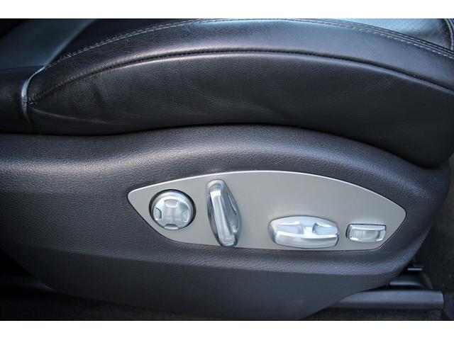 マカン マカン　ターボ　禁煙車　スポーツクロノＰＫＧ　ＢＯＳＥサウンド　純正ナビ　フルセグＴＶ　バックカメラ　電動リアゲート　レッドキャリパー　エアサスペンション　ＥＴＣ　パワーシート　サイドカメラ　純正１９ＡＷ　キーレス（36枚目）