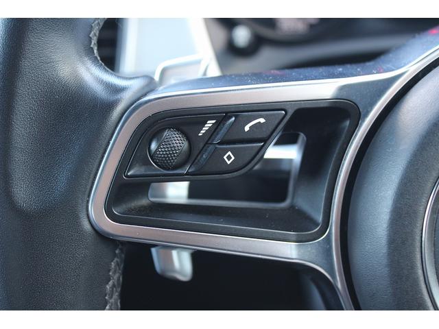 マカン マカン　ターボ　禁煙車　スポーツクロノＰＫＧ　ＢＯＳＥサウンド　純正ナビ　フルセグＴＶ　バックカメラ　電動リアゲート　レッドキャリパー　エアサスペンション　ＥＴＣ　パワーシート　サイドカメラ　純正１９ＡＷ　キーレス（47枚目）