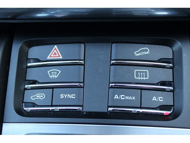 マカン マカン　ターボ　禁煙車　スポーツクロノＰＫＧ　ＢＯＳＥサウンド　純正ナビ　フルセグＴＶ　バックカメラ　電動リアゲート　レッドキャリパー　エアサスペンション　ＥＴＣ　パワーシート　サイドカメラ　純正１９ＡＷ　キーレス（52枚目）