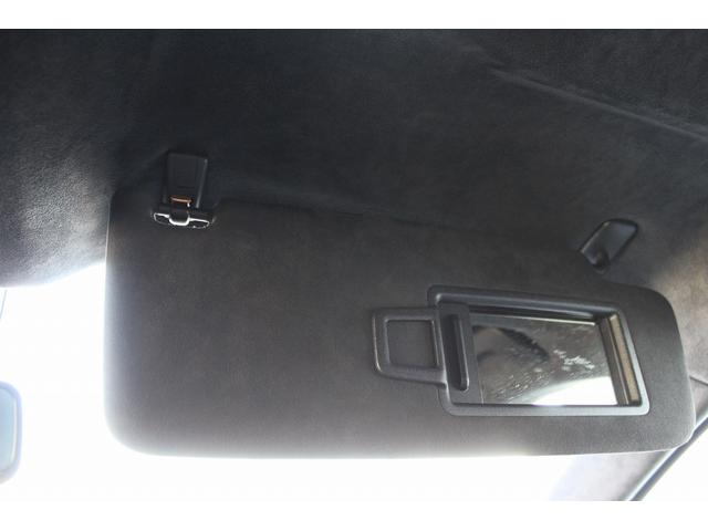 マカン マカン　ターボ　禁煙車　スポーツクロノＰＫＧ　ＢＯＳＥサウンド　純正ナビ　フルセグＴＶ　バックカメラ　電動リアゲート　レッドキャリパー　エアサスペンション　ＥＴＣ　パワーシート　サイドカメラ　純正１９ＡＷ　キーレス（66枚目）