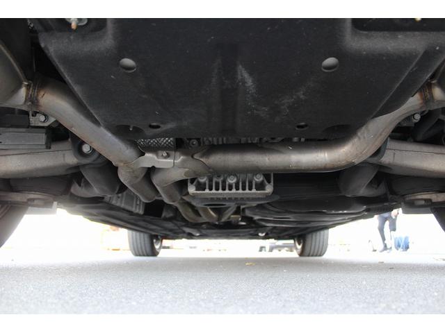 マカン マカン　ターボ　禁煙車　スポーツクロノＰＫＧ　ＢＯＳＥサウンド　純正ナビ　フルセグＴＶ　バックカメラ　電動リアゲート　レッドキャリパー　エアサスペンション　ＥＴＣ　パワーシート　サイドカメラ　純正１９ＡＷ　キーレス（67枚目）