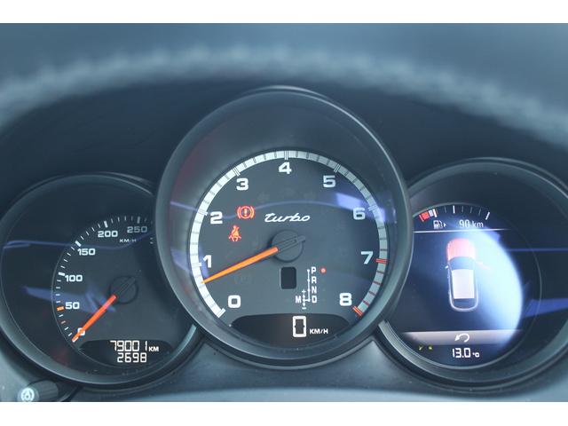 マカン マカン　ターボ　禁煙車　スポーツクロノＰＫＧ　ＢＯＳＥサウンド　純正ナビ　フルセグＴＶ　バックカメラ　電動リアゲート　レッドキャリパー　エアサスペンション　ＥＴＣ　パワーシート　サイドカメラ　純正１９ＡＷ　キーレス（69枚目）