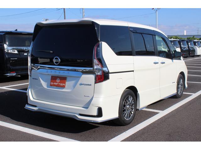 セレナ ｅ－パワー　オーテック　セーフティパッケージ　プロパイロット　青黒レザーシート　アルパイン１０型ナビ　フルセグ　全周囲カメラ　両側電動　衝突軽減　ＬＥＤヘッドライト　デジタルインナーミラー　ブラインドスポットモニター　スマートキー　７人乗（13枚目）