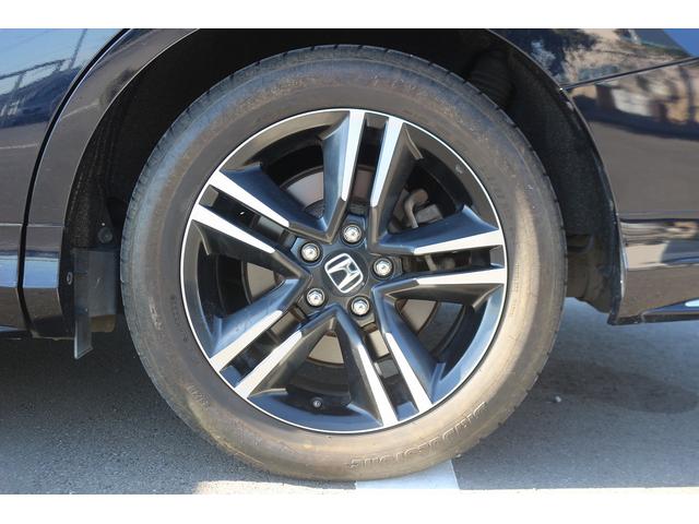 オデッセイハイブリッド ハイブリッドアブソルート・ホンダセンシングEXパック 禁煙車 純正ナビ 全周囲カメラ 衝突軽減ブレーキ 両側電動スライドドア クルーズコントロール パワーシート ブラインドスポットモニターLEDヘッドライト オートライト ETC レーンアシスト(32枚目)