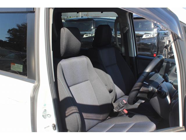 ノア Ｓｉ　禁煙車　ワンオーナー　モデリスタエアロ　純正ナビ　フルセグＴＶ　バックカメラ　片側電動スライドドア　ＬＥＤヘッドライト　Ｂｌｕｅｔｏｏｔｈ接続　オートライト　スマートキープッシュスタート　７人乗り（27枚目）