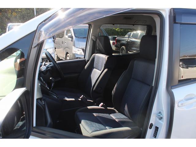 ノア Ｓｉ　禁煙車　ワンオーナー　モデリスタエアロ　純正ナビ　フルセグＴＶ　バックカメラ　片側電動スライドドア　ＬＥＤヘッドライト　Ｂｌｕｅｔｏｏｔｈ接続　オートライト　スマートキープッシュスタート　７人乗り（29枚目）