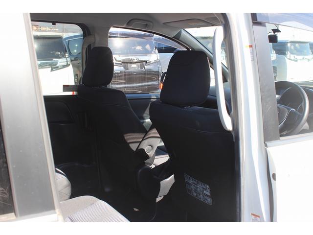 ノア Ｓｉ　禁煙車　ワンオーナー　モデリスタエアロ　純正ナビ　フルセグＴＶ　バックカメラ　片側電動スライドドア　ＬＥＤヘッドライト　Ｂｌｕｅｔｏｏｔｈ接続　オートライト　スマートキープッシュスタート　７人乗り（31枚目）