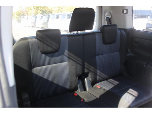 ノア Ｓｉ　禁煙車　ワンオーナー　モデリスタエアロ　純正ナビ　フルセグＴＶ　バックカメラ　片側電動スライドドア　ＬＥＤヘッドライト　Ｂｌｕｅｔｏｏｔｈ接続　オートライト　スマートキープッシュスタート　７人乗り（36枚目）