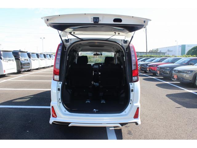 ノア Ｓｉ　禁煙車　ワンオーナー　モデリスタエアロ　純正ナビ　フルセグＴＶ　バックカメラ　片側電動スライドドア　ＬＥＤヘッドライト　Ｂｌｕｅｔｏｏｔｈ接続　オートライト　スマートキープッシュスタート　７人乗り（37枚目）