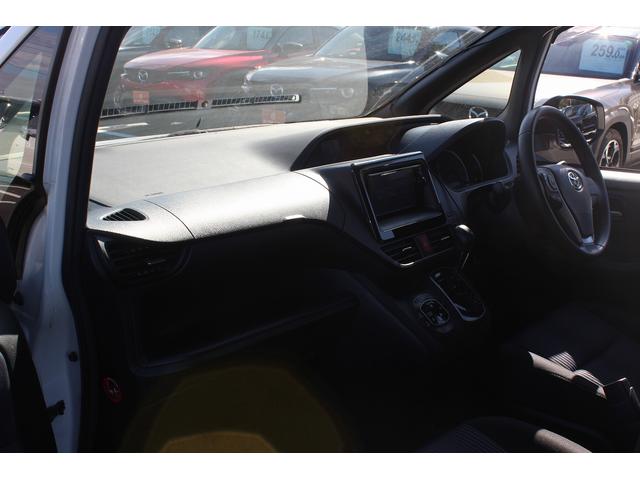 ノア Ｓｉ　禁煙車　ワンオーナー　モデリスタエアロ　純正ナビ　フルセグＴＶ　バックカメラ　片側電動スライドドア　ＬＥＤヘッドライト　Ｂｌｕｅｔｏｏｔｈ接続　オートライト　スマートキープッシュスタート　７人乗り（40枚目）