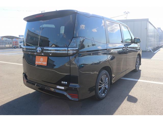 ヴォクシー ハイブリッドＳ－Ｇ　禁煙車　純正８型ナビ　バックカメラ　電動スライドドア　レーダークルーズ　ＬＥＤヘッドライト　ＥＴＣ２．０　純正１６ＡＷ　クリアランソナー　プッシュスタート　ＢＬＵＥＴＯＯＴＨ接続　電動格納ミラー（6枚目）