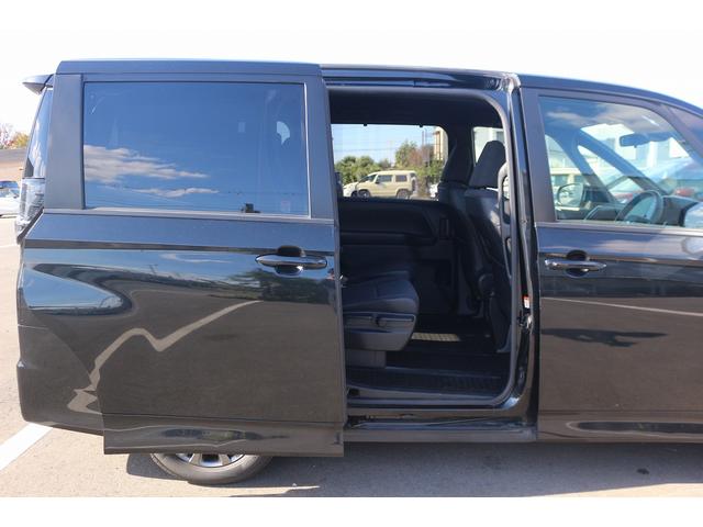 ヴォクシー ハイブリッドＳ－Ｇ　禁煙車　純正８型ナビ　バックカメラ　電動スライドドア　レーダークルーズ　ＬＥＤヘッドライト　ＥＴＣ２．０　純正１６ＡＷ　クリアランソナー　プッシュスタート　ＢＬＵＥＴＯＯＴＨ接続　電動格納ミラー（26枚目）