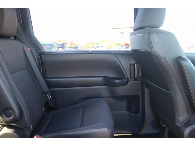 ヴォクシー ハイブリッドＳ－Ｇ　禁煙車　純正８型ナビ　バックカメラ　電動スライドドア　レーダークルーズ　ＬＥＤヘッドライト　ＥＴＣ２．０　純正１６ＡＷ　クリアランソナー　プッシュスタート　ＢＬＵＥＴＯＯＴＨ接続　電動格納ミラー（27枚目）