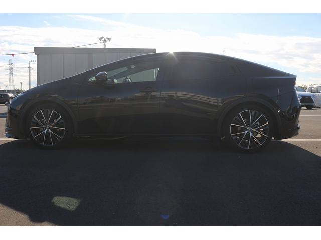 プリウス Ｇ　禁煙車　モデリスタエアロ　純正８型ナビ　フルセグＴＶ　全周囲カメラ　衝突軽減ブレーキ　レーダークルーズコンソール　ＬＥＤヘッドライト　ＥＴＣ２．０　デジタルインミラー　ブラインドスポットモニター（14枚目）