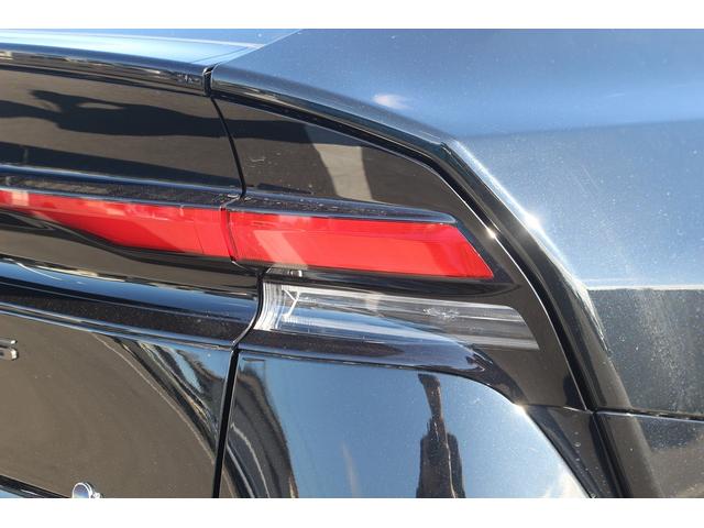 プリウス Ｇ　禁煙車　モデリスタエアロ　純正８型ナビ　フルセグＴＶ　全周囲カメラ　衝突軽減ブレーキ　レーダークルーズコンソール　ＬＥＤヘッドライト　ＥＴＣ２．０　デジタルインミラー　ブラインドスポットモニター（20枚目）