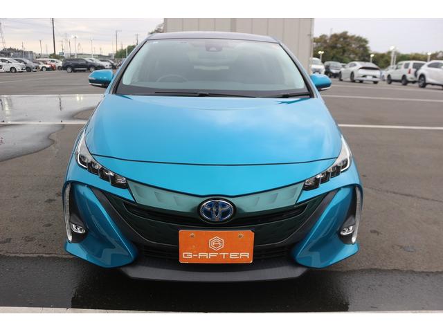 プリウスＰＨＶ Ｓナビパッケージ　禁煙車　ＯＰソーラーパネル　純正１１．６型ナビ　フルセグＴＶ　バックカメラ　衝突軽減ブレーキ　アダプティブクルーズコントロール　ＬＥＤヘッドライト　ＥＴＣ２．０　シートヒーター　スマートキー（4枚目）