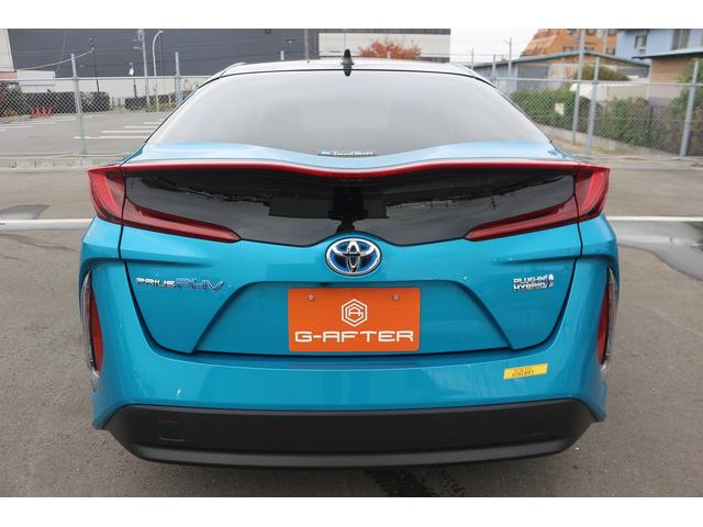 プリウスＰＨＶ Ｓナビパッケージ　禁煙車　ＯＰソーラーパネル　純正１１．６型ナビ　フルセグＴＶ　バックカメラ　衝突軽減ブレーキ　アダプティブクルーズコントロール　ＬＥＤヘッドライト　ＥＴＣ２．０　シートヒーター　スマートキー（8枚目）