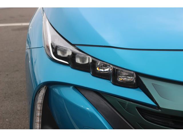 プリウスＰＨＶ Ｓナビパッケージ　禁煙車　ＯＰソーラーパネル　純正１１．６型ナビ　フルセグＴＶ　バックカメラ　衝突軽減ブレーキ　アダプティブクルーズコントロール　ＬＥＤヘッドライト　ＥＴＣ２．０　シートヒーター　スマートキー（13枚目）