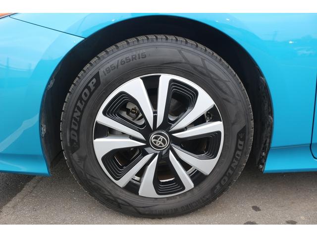 プリウスＰＨＶ Ｓナビパッケージ　禁煙車　ＯＰソーラーパネル　純正１１．６型ナビ　フルセグＴＶ　バックカメラ　衝突軽減ブレーキ　アダプティブクルーズコントロール　ＬＥＤヘッドライト　ＥＴＣ２．０　シートヒーター　スマートキー（20枚目）