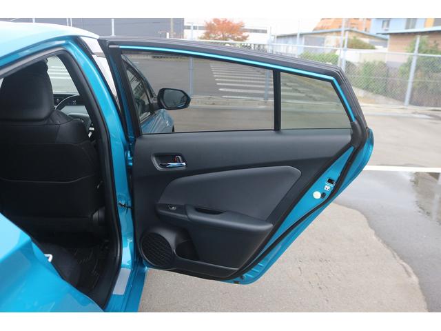 プリウスＰＨＶ Ｓナビパッケージ　禁煙車　ＯＰソーラーパネル　純正１１．６型ナビ　フルセグＴＶ　バックカメラ　衝突軽減ブレーキ　アダプティブクルーズコントロール　ＬＥＤヘッドライト　ＥＴＣ２．０　シートヒーター　スマートキー（25枚目）