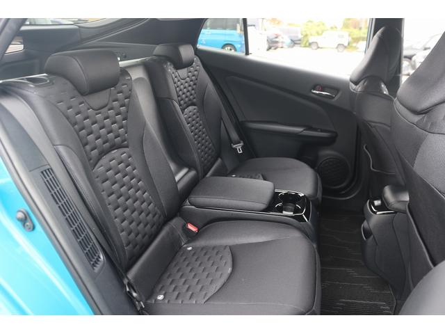 プリウスＰＨＶ Ｓナビパッケージ　禁煙車　ＯＰソーラーパネル　純正１１．６型ナビ　フルセグＴＶ　バックカメラ　衝突軽減ブレーキ　アダプティブクルーズコントロール　ＬＥＤヘッドライト　ＥＴＣ２．０　シートヒーター　スマートキー（32枚目）