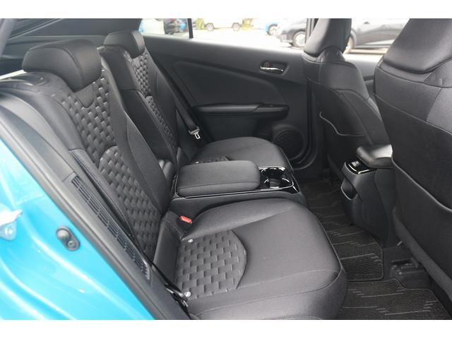 プリウスＰＨＶ Ｓナビパッケージ　禁煙車　ＯＰソーラーパネル　純正１１．６型ナビ　フルセグＴＶ　バックカメラ　衝突軽減ブレーキ　アダプティブクルーズコントロール　ＬＥＤヘッドライト　ＥＴＣ２．０　シートヒーター　スマートキー（33枚目）
