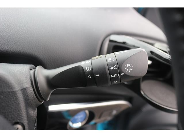 プリウスＰＨＶ Ｓナビパッケージ　禁煙車　ＯＰソーラーパネル　純正１１．６型ナビ　フルセグＴＶ　バックカメラ　衝突軽減ブレーキ　アダプティブクルーズコントロール　ＬＥＤヘッドライト　ＥＴＣ２．０　シートヒーター　スマートキー（41枚目）