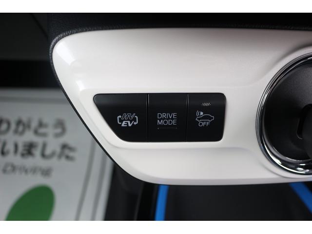 プリウスＰＨＶ Ｓナビパッケージ　禁煙車　ＯＰソーラーパネル　純正１１．６型ナビ　フルセグＴＶ　バックカメラ　衝突軽減ブレーキ　アダプティブクルーズコントロール　ＬＥＤヘッドライト　ＥＴＣ２．０　シートヒーター　スマートキー（54枚目）