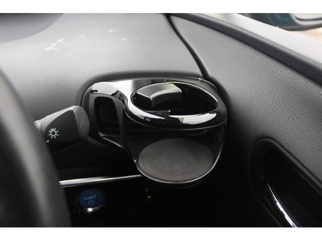 プリウスＰＨＶ Ｓナビパッケージ　禁煙車　ＯＰソーラーパネル　純正１１．６型ナビ　フルセグＴＶ　バックカメラ　衝突軽減ブレーキ　アダプティブクルーズコントロール　ＬＥＤヘッドライト　ＥＴＣ２．０　シートヒーター　スマートキー（60枚目）