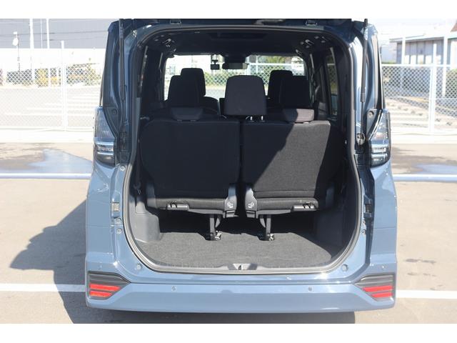 ヴォクシー ハイブリッドＳ－Ｇ　禁煙車　純正ナビ　バックカメラ　両側電動　フルセグＴＶ　レーダークルーズ　衝突軽減ブレーキ　ＬＥＤヘッドライト　シートヒーター　ＥＴＣ２．０　電動格納ドアミラー　ダブルエアコン　レーンアシスト（35枚目）