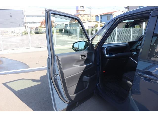 ヴォクシー ハイブリッドＳ－Ｇ　禁煙車　純正ナビ　バックカメラ　両側電動　フルセグＴＶ　レーダークルーズ　衝突軽減ブレーキ　ＬＥＤヘッドライト　シートヒーター　ＥＴＣ２．０　電動格納ドアミラー　ダブルエアコン　レーンアシスト（37枚目）