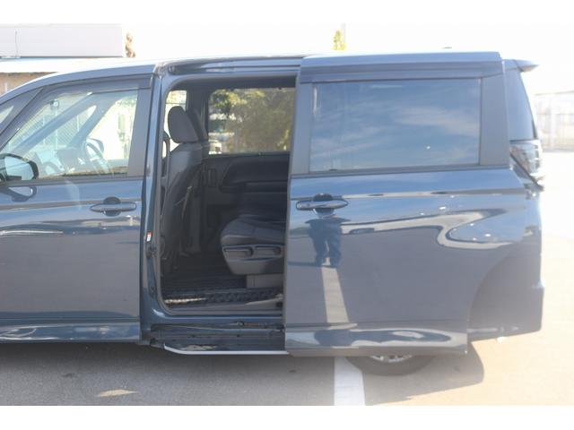 ヴォクシー ハイブリッドＳ－Ｇ　禁煙車　純正ナビ　バックカメラ　両側電動　フルセグＴＶ　レーダークルーズ　衝突軽減ブレーキ　ＬＥＤヘッドライト　シートヒーター　ＥＴＣ２．０　電動格納ドアミラー　ダブルエアコン　レーンアシスト（38枚目）