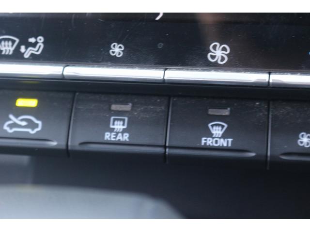 ヴォクシー ハイブリッドＳ－Ｇ　禁煙車　純正ナビ　バックカメラ　両側電動　フルセグＴＶ　レーダークルーズ　衝突軽減ブレーキ　ＬＥＤヘッドライト　シートヒーター　ＥＴＣ２．０　電動格納ドアミラー　ダブルエアコン　レーンアシスト（57枚目）