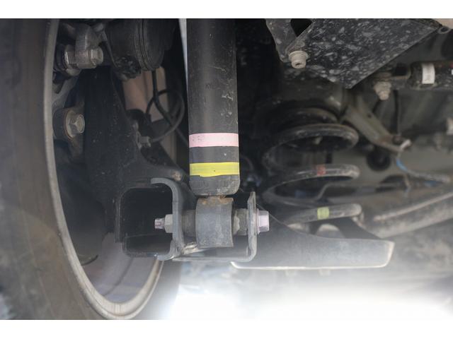 ヴォクシー ハイブリッドＳ－Ｇ　禁煙車　純正ナビ　バックカメラ　両側電動　フルセグＴＶ　レーダークルーズ　衝突軽減ブレーキ　ＬＥＤヘッドライト　シートヒーター　ＥＴＣ２．０　電動格納ドアミラー　ダブルエアコン　レーンアシスト（75枚目）