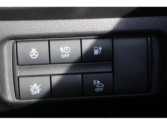 リーフ Ｘ　１０万台記念車　禁煙車　プロパイロット　純正ナビ　フルセグＴＶ　バックカメラ　衝突軽減　ＬＥＤヘッドライト　ＥＴＣ　シートヒ－タ－　　ブラインドスポットモニタ－　スマ－トキ－　純正１６ＡＷ　電動格納ミラ－（6枚目）