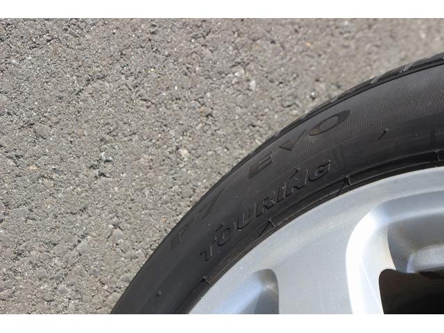 リーフ Ｘ　１０万台記念車　禁煙車　プロパイロット　純正ナビ　フルセグＴＶ　バックカメラ　衝突軽減　ＬＥＤヘッドライト　ＥＴＣ　シートヒ－タ－　　ブラインドスポットモニタ－　スマ－トキ－　純正１６ＡＷ　電動格納ミラ－（29枚目）