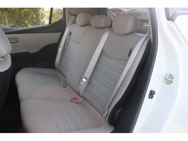 リーフ Ｘ　１０万台記念車　禁煙車　プロパイロット　純正ナビ　フルセグＴＶ　バックカメラ　衝突軽減　ＬＥＤヘッドライト　ＥＴＣ　シートヒ－タ－　　ブラインドスポットモニタ－　スマ－トキ－　純正１６ＡＷ　電動格納ミラ－（42枚目）