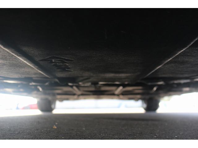 リーフ Ｘ　１０万台記念車　禁煙車　プロパイロット　純正ナビ　フルセグＴＶ　バックカメラ　衝突軽減　ＬＥＤヘッドライト　ＥＴＣ　シートヒ－タ－　　ブラインドスポットモニタ－　スマ－トキ－　純正１６ＡＷ　電動格納ミラ－（69枚目）