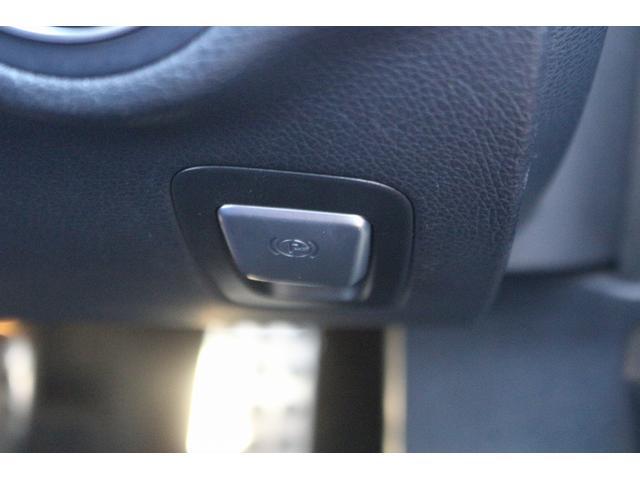 Cクラス C200アバンギャルド AMGライン 禁煙車 レザ-エクスクル-ジブPKG 赤革シート 純正ナビ フルセグTV エアバランスPKG エアーサスペンション 純正ナビ フルセグTV バックカメラ シートヒ-タ- ETC Bluetooth(7枚目)