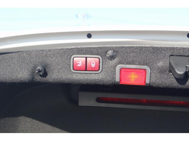 Cクラス C200アバンギャルド AMGライン 禁煙車 レザ-エクスクル-ジブPKG 赤革シート 純正ナビ フルセグTV エアバランスPKG エアーサスペンション 純正ナビ フルセグTV バックカメラ シートヒ-タ- ETC Bluetooth(37枚目)
