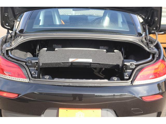 Z4 sDrive20i Mスポーツ 禁煙車 茶革シート 純正ナビ 純正19インチアルミホイール パワーシート Bluetooth確認 シートヒーター ETC スマートキー プッシュスタート 電動格納ドアミラー ヘッドライトウォッシャー(41枚目)