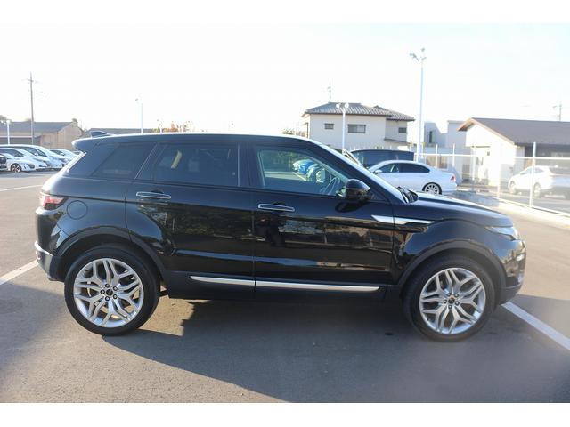 レンジローバーイヴォーク ＨＳＥ　禁煙車　ガラスルーフ　純正ナビ　フルセグＴＶ　バックカメラ　本革シート　メソディアンサウンドシステム　クルーズコントロール　温冷シート　パワーシート　電動Ｒゲート　衝突軽減ブレーキ　Ｂｌｕｅｔｏｏｔｈ（10枚目）