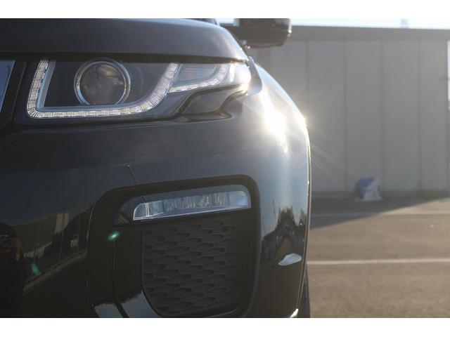 レンジローバーイヴォーク ＨＳＥ　禁煙車　ガラスルーフ　純正ナビ　フルセグＴＶ　バックカメラ　本革シート　メソディアンサウンドシステム　クルーズコントロール　温冷シート　パワーシート　電動Ｒゲート　衝突軽減ブレーキ　Ｂｌｕｅｔｏｏｔｈ（18枚目）