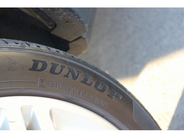 レンジローバーイヴォーク ＨＳＥ　禁煙車　ガラスルーフ　純正ナビ　フルセグＴＶ　バックカメラ　本革シート　メソディアンサウンドシステム　クルーズコントロール　温冷シート　パワーシート　電動Ｒゲート　衝突軽減ブレーキ　Ｂｌｕｅｔｏｏｔｈ（28枚目）