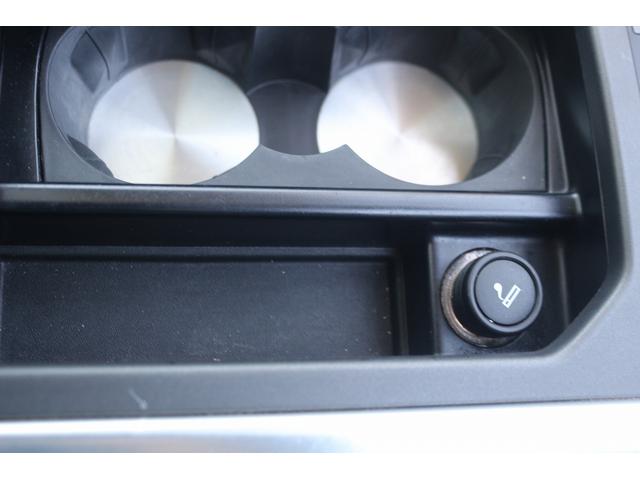 レンジローバーイヴォーク ＨＳＥ　禁煙車　ガラスルーフ　純正ナビ　フルセグＴＶ　バックカメラ　本革シート　メソディアンサウンドシステム　クルーズコントロール　温冷シート　パワーシート　電動Ｒゲート　衝突軽減ブレーキ　Ｂｌｕｅｔｏｏｔｈ（64枚目）