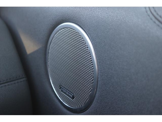 レンジローバーイヴォーク ＨＳＥ　禁煙車　ガラスルーフ　純正ナビ　フルセグＴＶ　バックカメラ　本革シート　メソディアンサウンドシステム　クルーズコントロール　温冷シート　パワーシート　電動Ｒゲート　衝突軽減ブレーキ　Ｂｌｕｅｔｏｏｔｈ（70枚目）